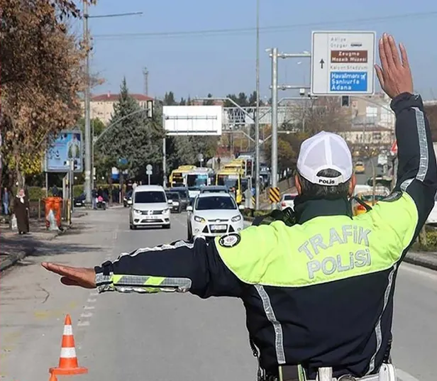 bugun-istanbulda-kapali-yollar-alternatif-guzergahlar-2024-1-ocak-pazartesi-2024-istanbulda-hangi-yollar-kapal-1704084304932.jpg Bugün İstanbul'da kapalı yollar-alternatif güzergahlar 2024 | 1 Ocak Pazartesi 2024 İstanbul'da hangi yollar kapalı olacak, ne zaman açılacak? - 4