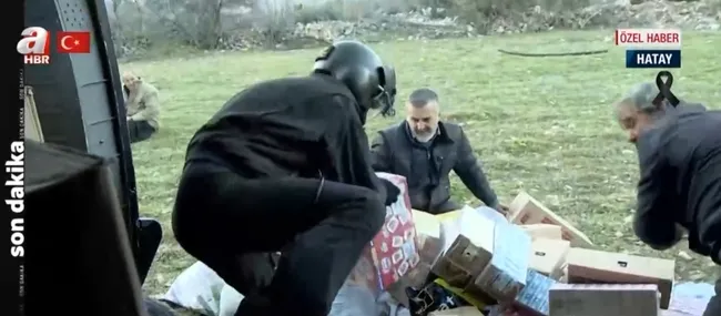 mehmetcik-deprem-bolgesinde-hataya-yardimlar-askeri-helikopterlerle-gidiyor-1676023233716.jpg Mehmetçik deprem bölgesinde! Hatay’a yardımlar askeri helikopterlerle gidiyor