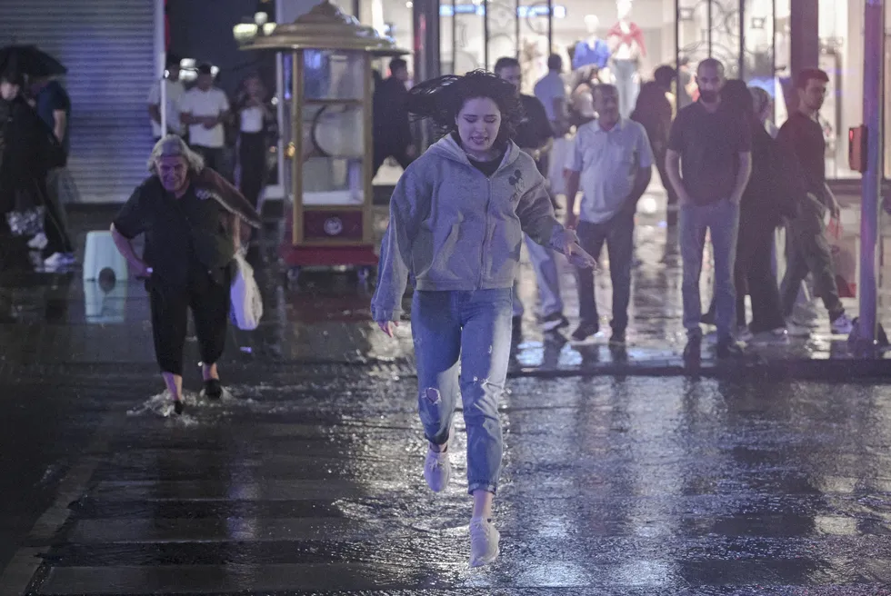 Meteoroloji'den 5 günlük haritalı uyarı: Trakya'dan giren soğuk hava dalgası tüm yurdu saracak! Sıcaklıklar çakılıyor - 8