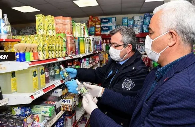 Son dakika: Ticaret Bakanlığı duyurdu: 81 ilde yapılan fahiş fiyat denetiminde 375 firmaya ceza kesildi