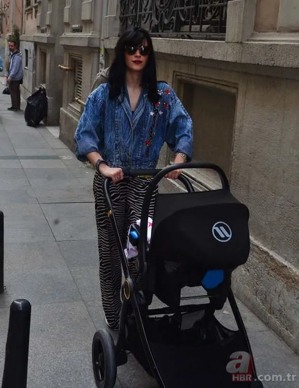 Seçkin Piriler sorularını duyan Kaan Tangöze eşi Kıvılcım Ural’ın arkasına saklandı 2