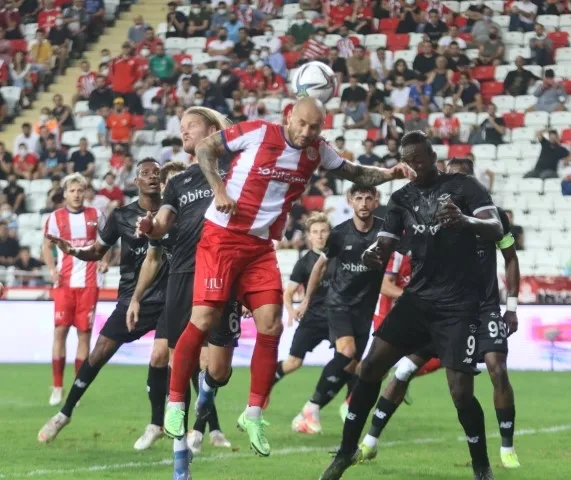 Balotelli atıyor Adana Demir kazanıyor | Antalyaspor 1-2 Adana Demirspor (MAÇ SONUCU ÖZET) - 8