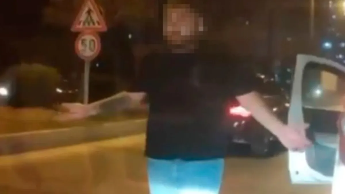 Mersin'de dehşet anları! Trafikte tartıştığı sürücüye yumruk atıp araca ateş açtı