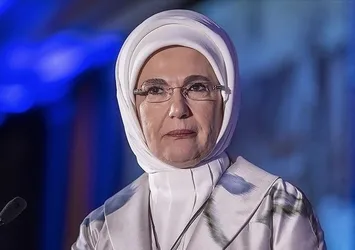 Emine Erdoğan'dan 'Dünya Ebeler Günü' mesajı