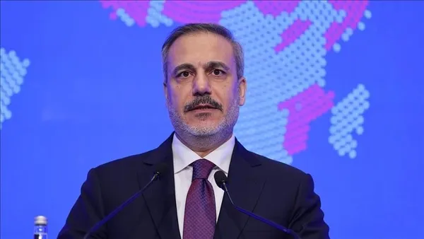 disisleri-bakani-hakan-fidandan-net-mesaj-turkiye-bolgede-istikrar-istiyor-1710792874835.jpeg Dışişleri Bakanı Hakan Fidan 7 Şubat MİT kumpasını anlattı: “Başbakanlıkta dinleme cihazlarını bulduk” - 4