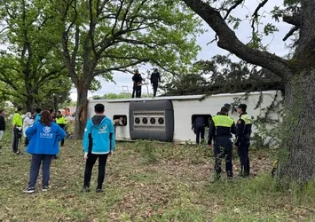 Kırklareli'nde yolcu otobüsü devrildi