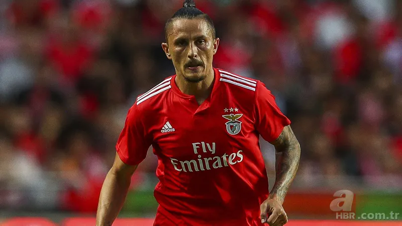 Comolli ünlü yıldızlara teklif götürdü 17