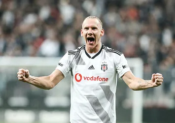 Beşiktaş'ta görüşme odasına çağrılan ilk isim Vida oldu!