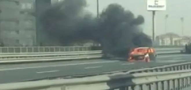 TEM’de araç yangını nedeniyle tüm şeritler trafiğe kapandı