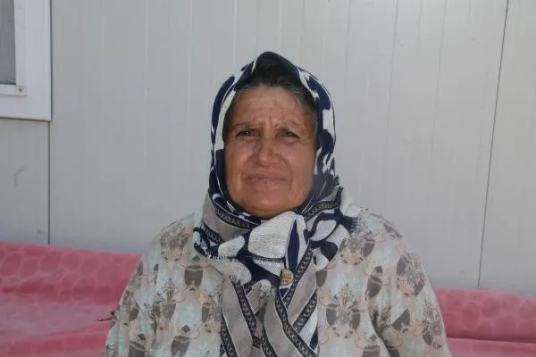 Demet Akalın Fatma teyzenin evini yaptırıyor! İşte Fatma Öksüzoğlu'nun yeni evinin son hali - 4