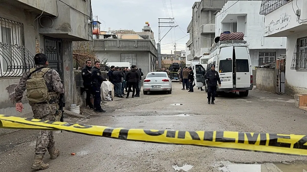 Adana'da iki grup arasında silahlı kavga: 1 ölü 5 yaralı