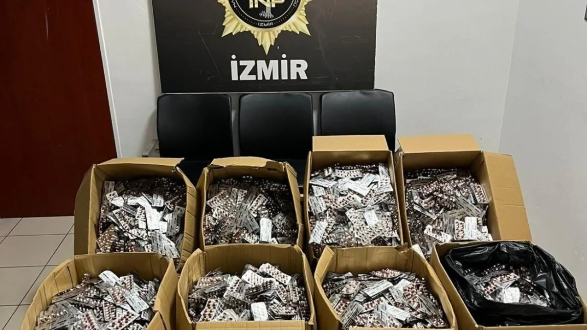 İzmir'de uyuşturucu operasyonu! 168 bin 448 uyuşturucu hap ele geçirildi