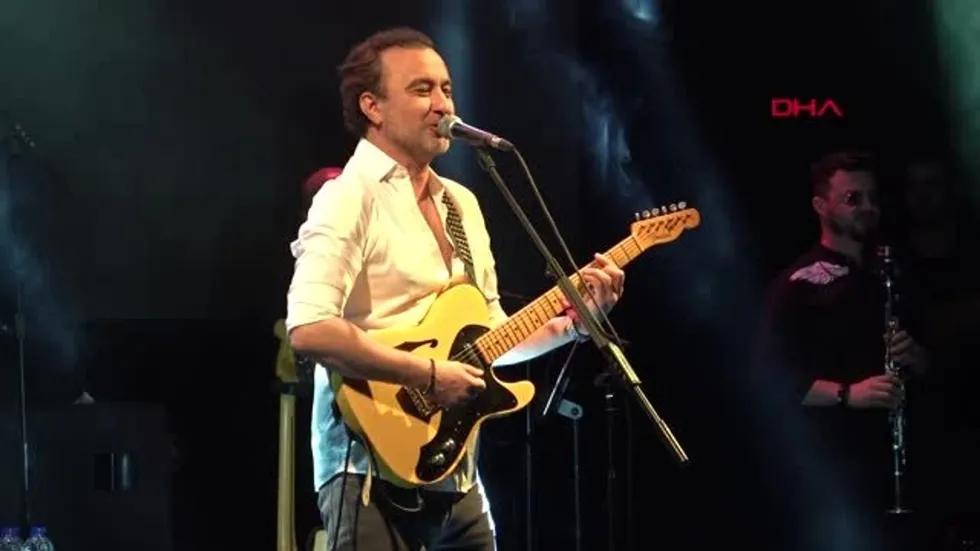 1789109736371.jpg Şarkıcı Nev’in sağlık durumuyla ilgili yeni gelişme - 1