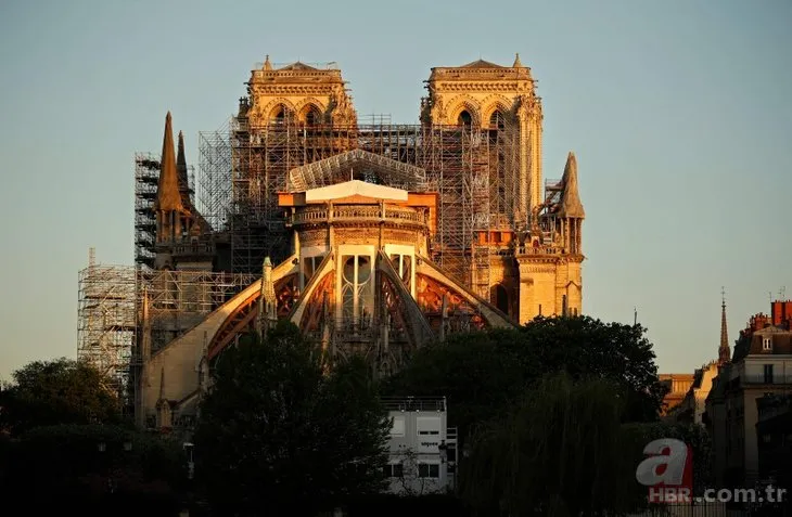 Dünya yangını canlı yayında izlemişti! Notre Dame Katedrali’nde büyük gizem ortaya çıktı