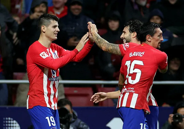 Fenerbahçe’den sürpriz stoper hamlesi! Kanarya aradığı yıldızı ispanya’da buldu...