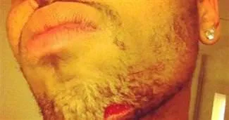 Eski sevgilinle beraberim yumruğu