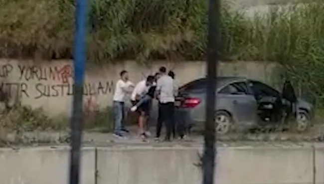 İstanbul’da gasp dehşeti! 7 Metreden aşağı atan 2 kişi yakalandı 2 kişi aranıyor