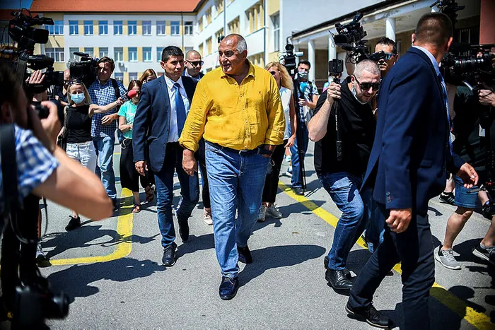 Son dakika: Bulgaristan'daki erken seçimden flaş haber! Boyko Borisov'un partisi GERB önde... - 3