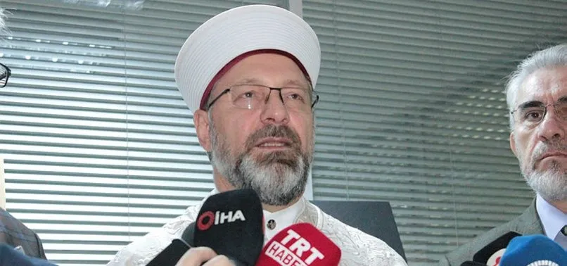 Diyanet İşleri Başkanı Ali Erbaş'tan camide tabure ve sandalye açıklaması