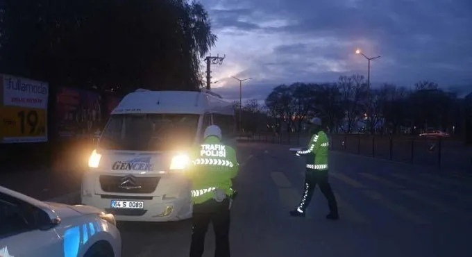 Ülke genelinde eş zamanlı okul servisi denetimi! 46 bin 925 personel katıldı - 6