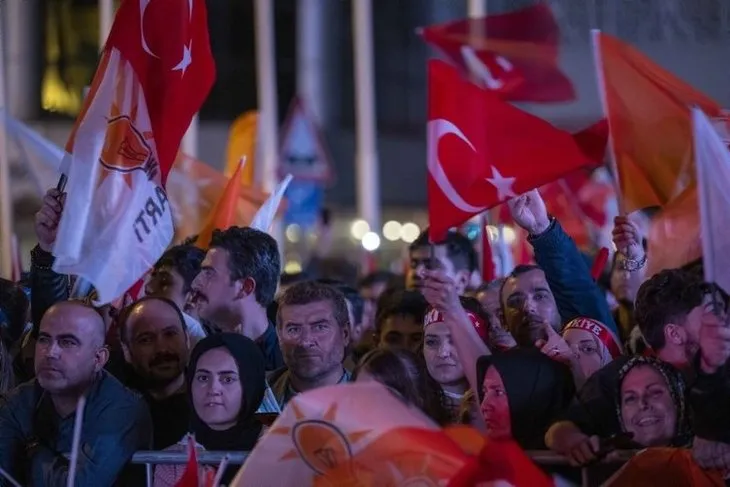 Başkan Erdoğan’ın seçim üstünlüğü The Economist’e geri vites yaptırdı! Rakibi Kılıçdaroğlu’na fark attı