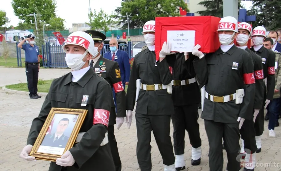 İdlib şehidi Teğmen Canbert Tatar, memleketi Elazığ’da son yolculuğuna uğurlandı 3