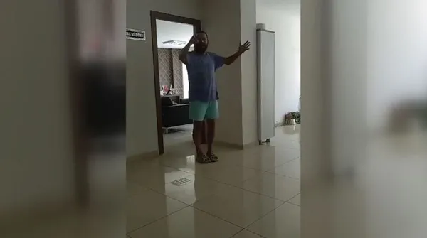 Antalya’da isyan eden vatandaş ASAT’ı boş bidonla bastı: 34 gündür suyum yok denizde yıkanıyorum