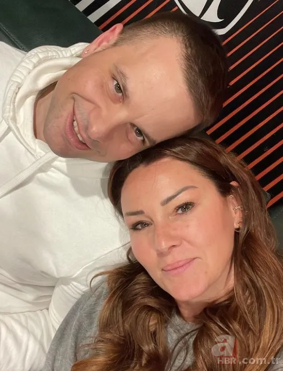 48’lik Pınar Altuğ eşi Yağmur Atacan’a yapılan yorumları görünce cevabı yapıştırdı! Pınar Altuğ’un cevabı sosyal medyanın gündeminde! 2