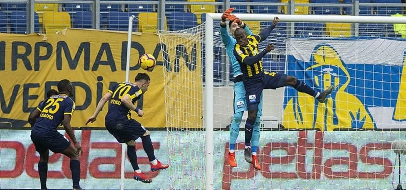 Ankaragucu Kazandi Fener Kume Hattina Dustu