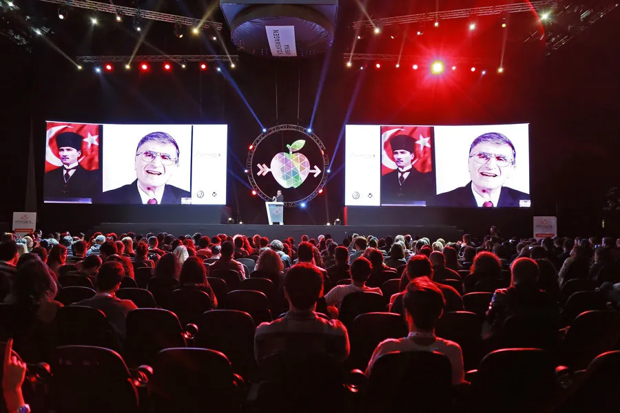 Aziz Sancar: Nobel'i vermeye hazırım, yeter ki ülkeme barış gelsin - 1