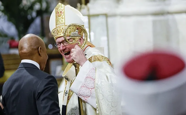 Papa gitti, koltuk savaşı kızıştı! Papalık yarışında ayak oyunları: Lobicilik hız kazandı