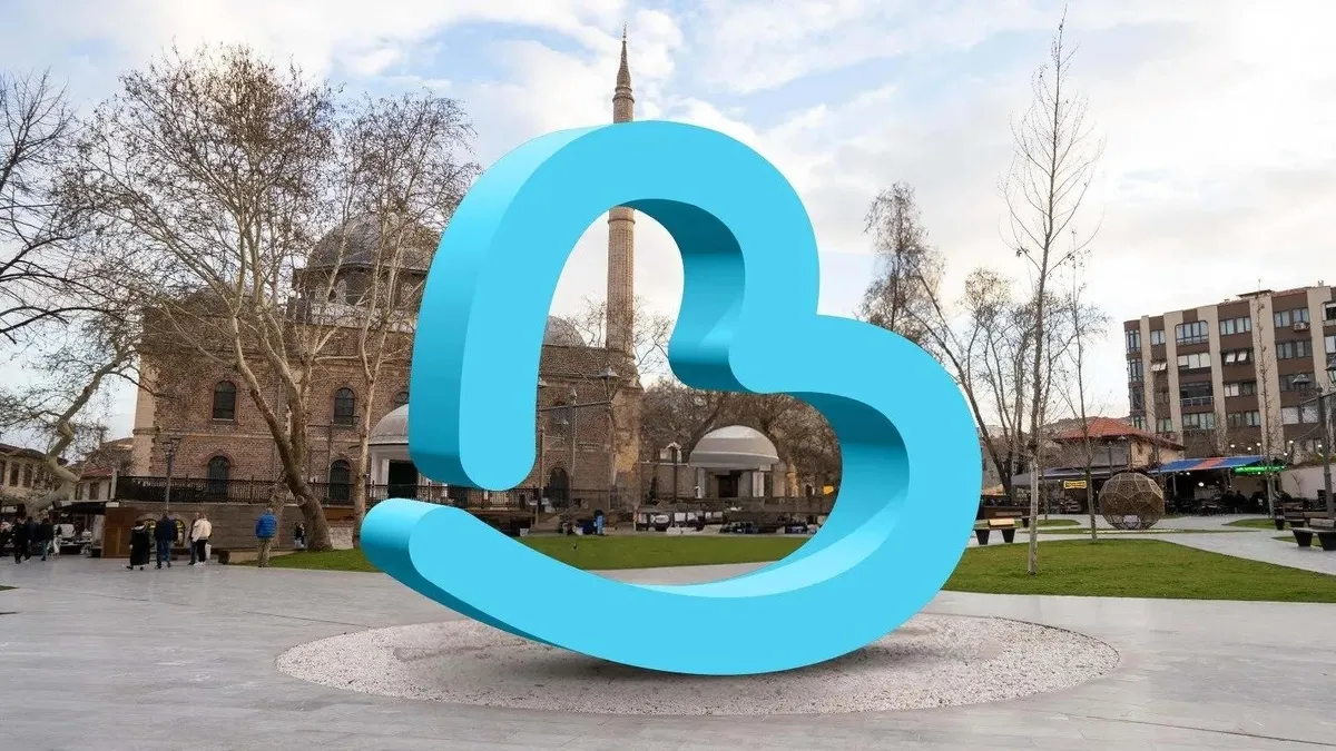 Balıkesir'de CHP'li başkandan yeni logoya 480 milyon lira: Vatandaş tepkili