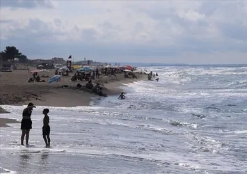 Sakarya’da denize girmek bugün de yasak