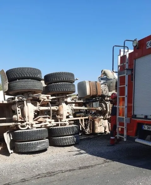 Bodrum'da feci kaza! Beton mikseri devrildi - 2