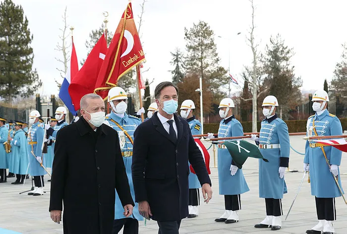 baskan-erdogan-hollanda-basbakani-rutte-ile-gorustu-1650644385906.jpg Başkan Erdoğan Hollanda Başbakanı Rutte ile görüştü - 1
