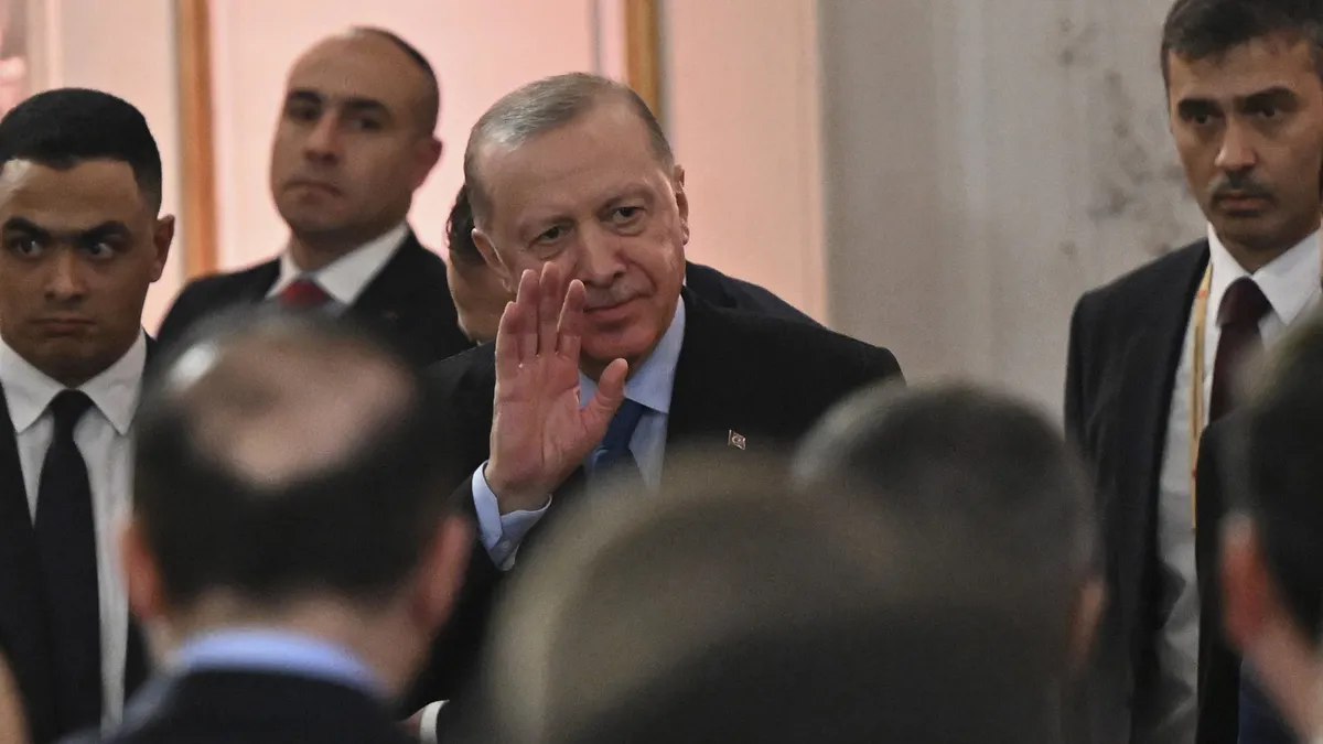 Başkan Erdoğan açıkladı! Kahire ile ticaret hedefi 15 milyar dolar | "Türkiye ve Mısır güçlü 2 devlet"