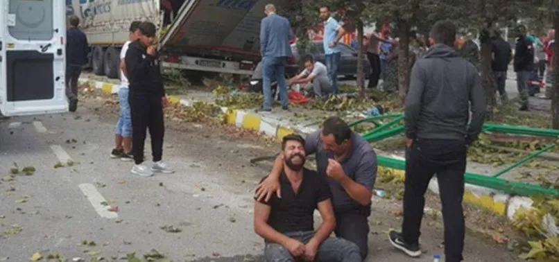 Sakarya’da korkunç kaza! Acı haberler peş peşe geldi