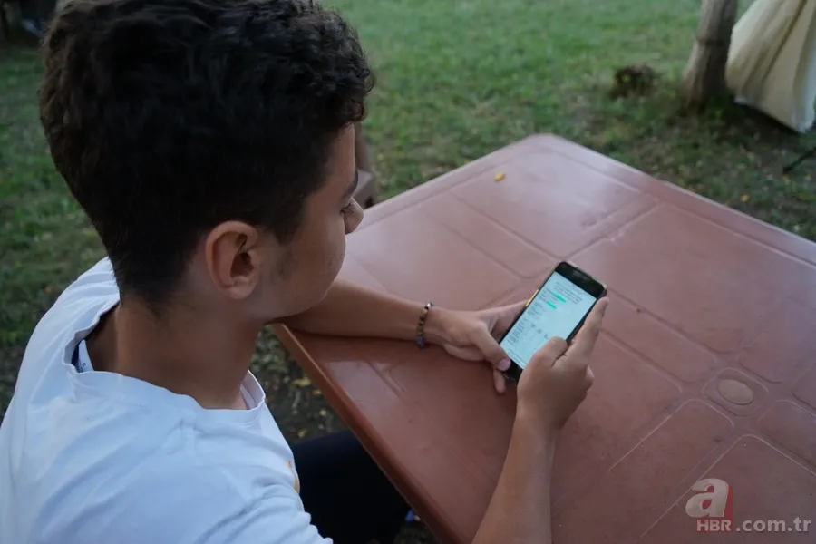 Mum ışığında LGS’ye çalışan afetzede Önder Türkiye birincisi oldu 6