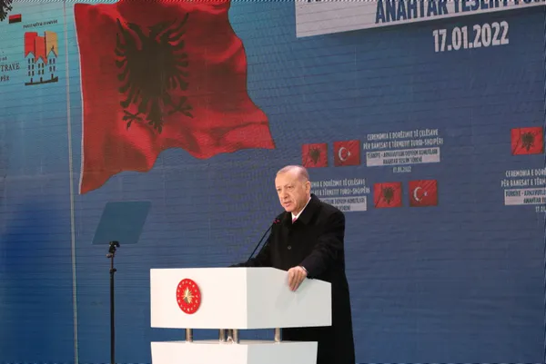 Başkan Erdoğan Arnavut Panorama gazetesi için makale kaleme aldı: Balkanların ayrılmaz parçasıyız - 10