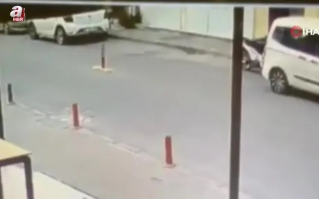 Kontrolden çıkan motosiklet duvara çarptı