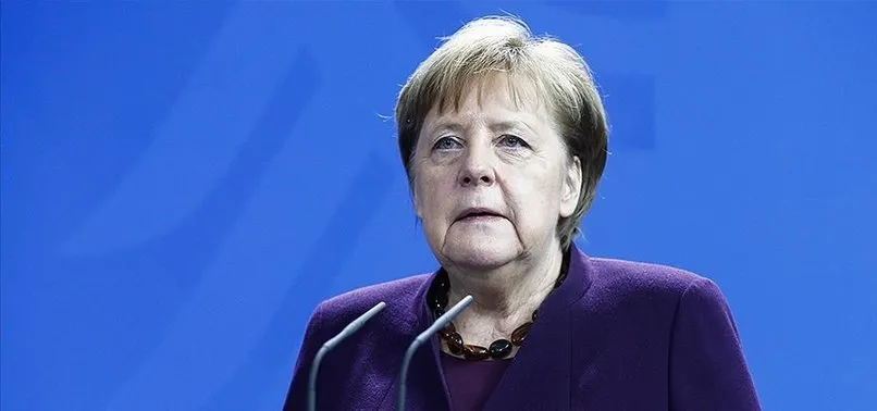 Almanya’da Angela Merkel yeni hükümet kurulana kadar görevine devam edecek