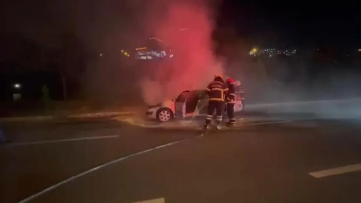 Şanlıurfa'da araç yangını: Otomobil küle döndü