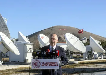 Ulaştırma ve Altyapı Bakanı Adil Karaismailoğlu'nda Togg ve Türksat açıklaması! Yollardaki en önemli bileşen