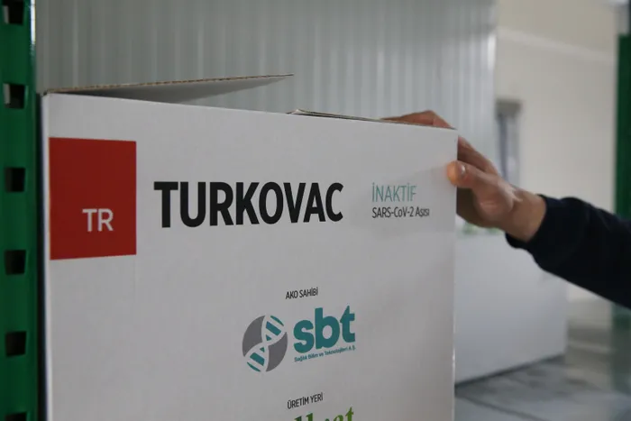 A Haber TURKOVAC'ın üretildiği merkezde! Bilim Kurulu Üyesi Prof. Dr. Ateş Kara: Hiç kimsenin şüphesi olmasın - 10
