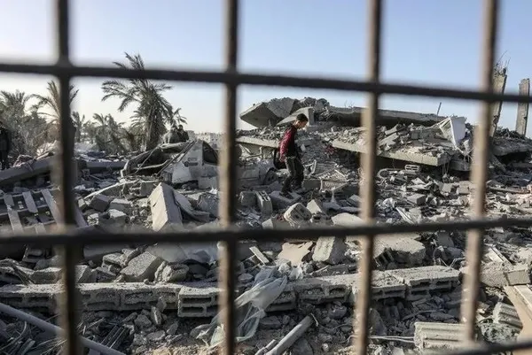 dunyaca-unlu-yildiz-angelina-jolieden-bm-ve-abdye-gazze-isyani-adalet-sadece-bazilari-icin-var-1703265926214.jpeg Dünyaca ünlü yıldız Angelina Jolie'den BM ve ABD'ye Gazze isyanı: Adalet sadece bazıları için var - 2