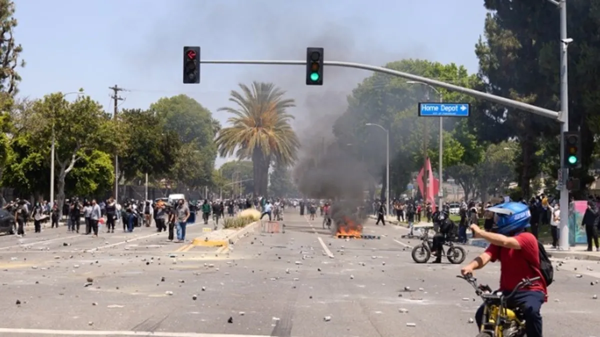 ABD'deki çatışmalarda çeteler ve Demokratlar Trump'a savaş açtı! A Haber'de çarpıcı yorum: 14 Haziran'da ayaklanma çıkabilir