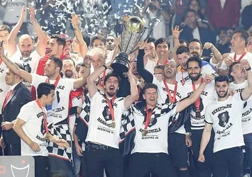 Beşiktaş, Süper Lig perdesini açıyor!