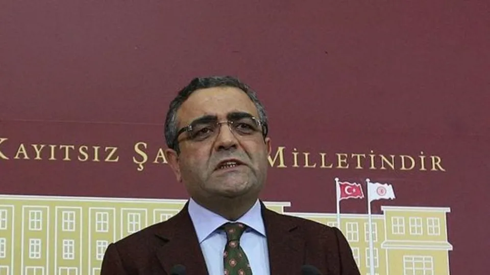 CHP'li Sezgin Tanrıkulu HDP'yi bağrına bastı! Terörün dilini kullanıp Türkiye'yi hedef aldı