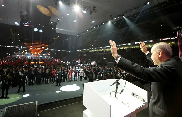 son-dakika-turkiye-yuzyili-icin-buyuk-gun-baskan-recep-tayyip-erdogan-ak-partinin-2023-vizyon-belgesini-acikla-1666971147726.jpg Son dakika: Türkiye Yüzyılı için büyük gün! Başkan Recep Tayyip Erdoğan AK Parti'nin 2023 vizyon belgesini açıkladı - 14