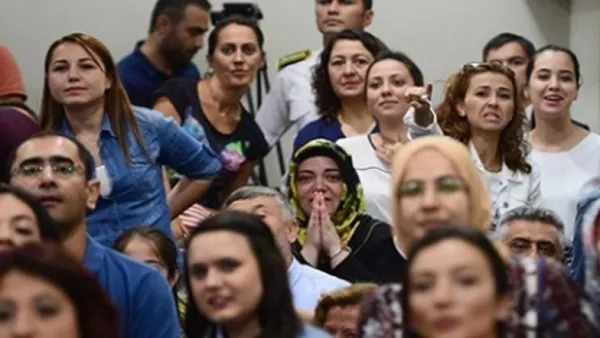 baskan-recep-tayyip-erdogandan-son-dakika-atama-aciklamasi-15-bin-ogretmen-atamasi-yapilacak-1631122635538.jpg Başkan Recep Tayyip Erdoğan'dan son dakika atama açıklaması! 15 bin öğretmen ataması yapılacak - 3
